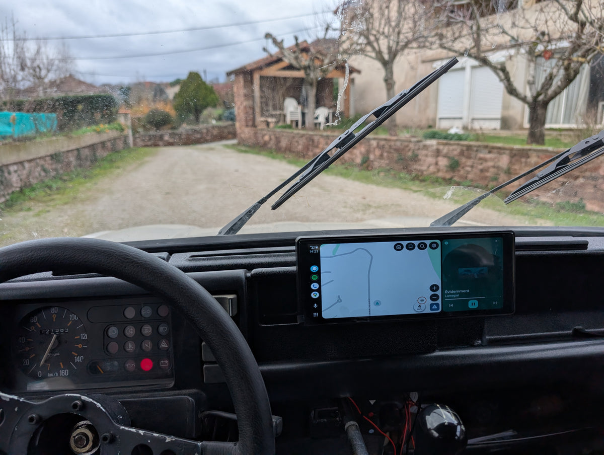Support CarPlay / Android Auto sans fil pour Renault 4 — Fabriqué en France