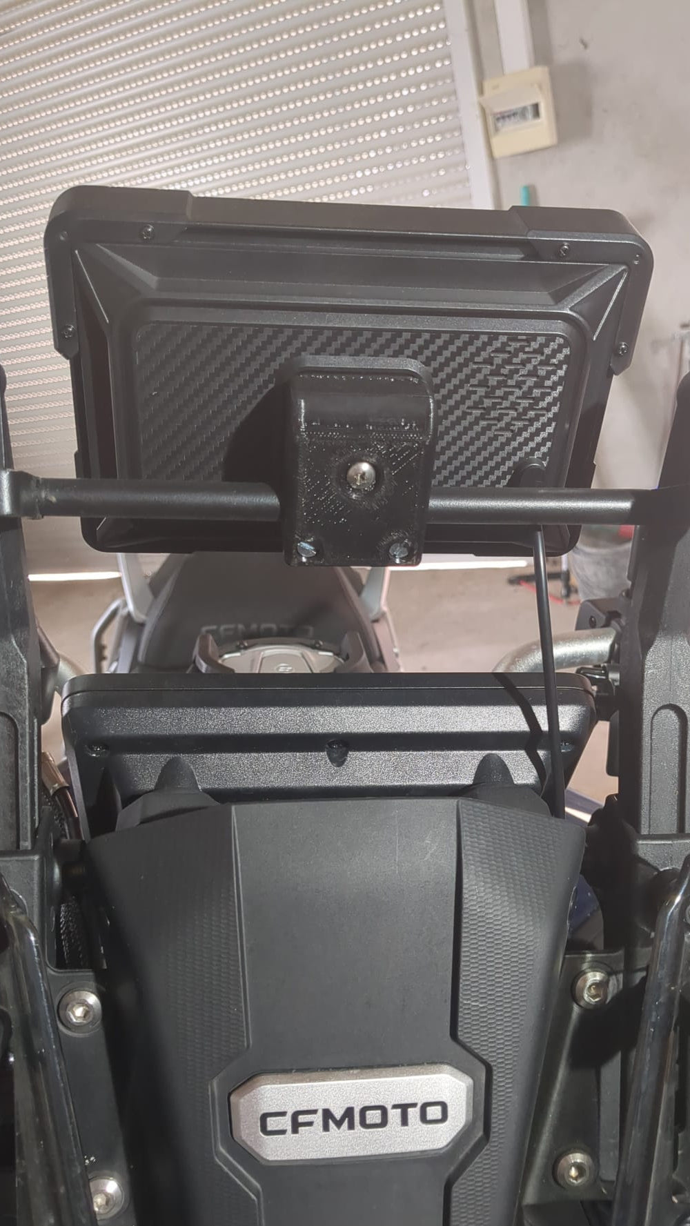 Support écran GPS moto Carpuride — CarPlay & Android Auto sans fil, fabriqué en France